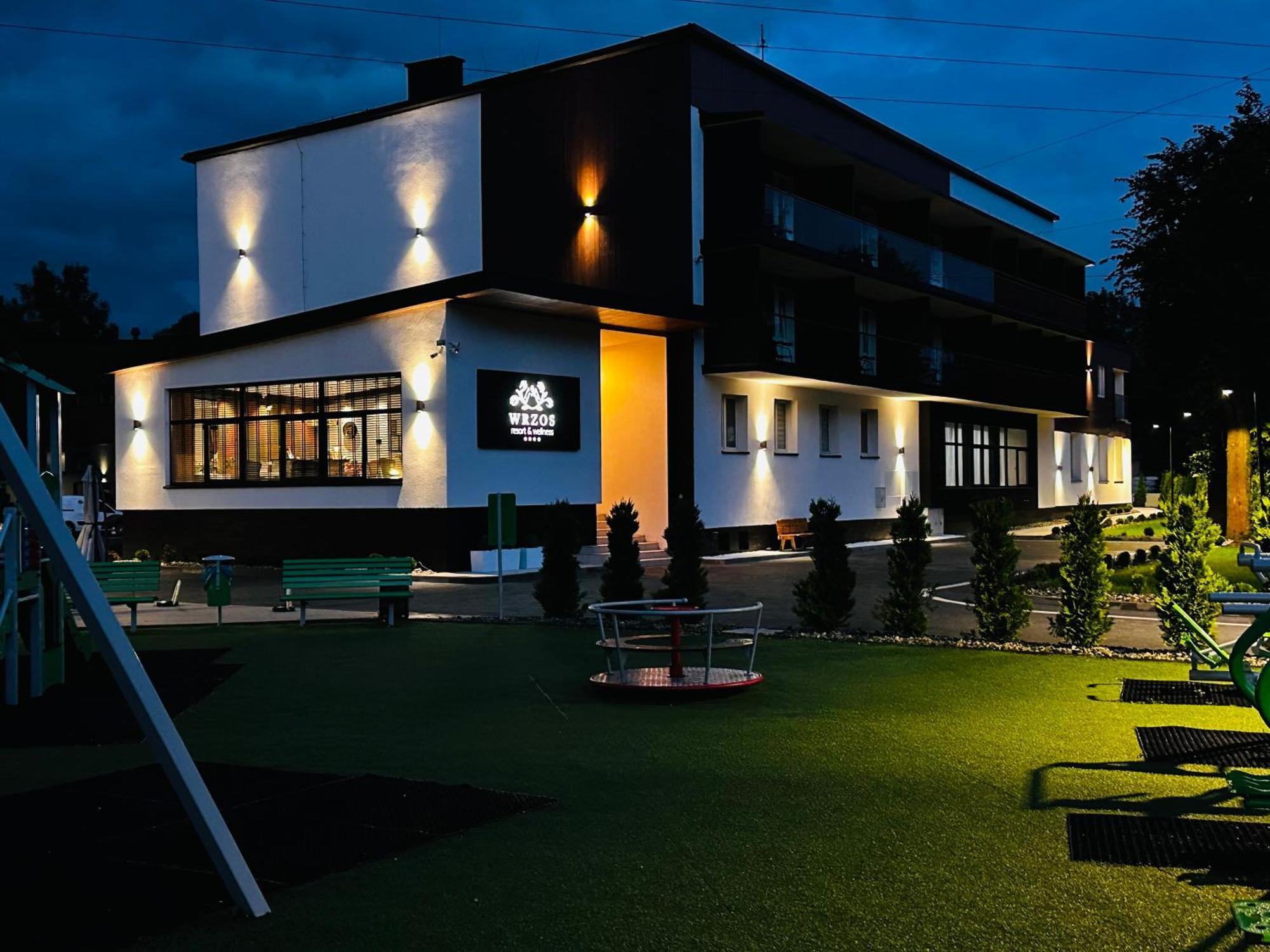 Wrzos Resort & Wellness **** Domki Caloroczne 벵기에르스카 구르카 외부 사진